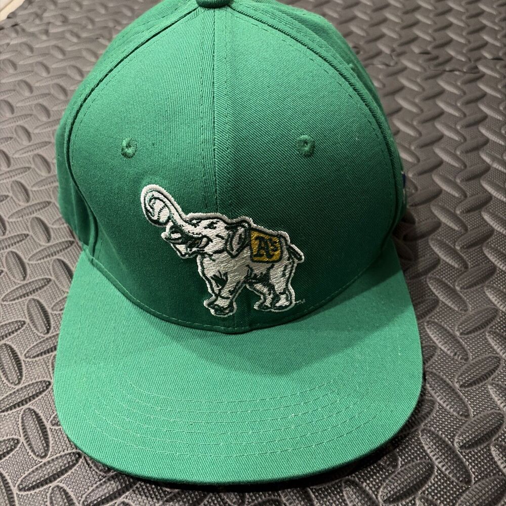 Oakland A's Hat Stampy Elephant Eva Air Promo SGA Baseball Golf  SnapBack Green